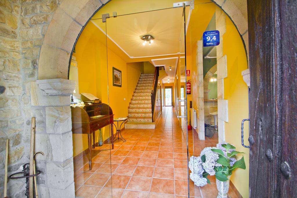 Posada De Villacarriedo Exterior photo