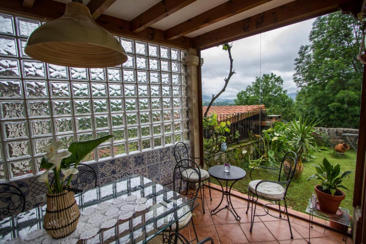 Posada De Villacarriedo Exterior photo